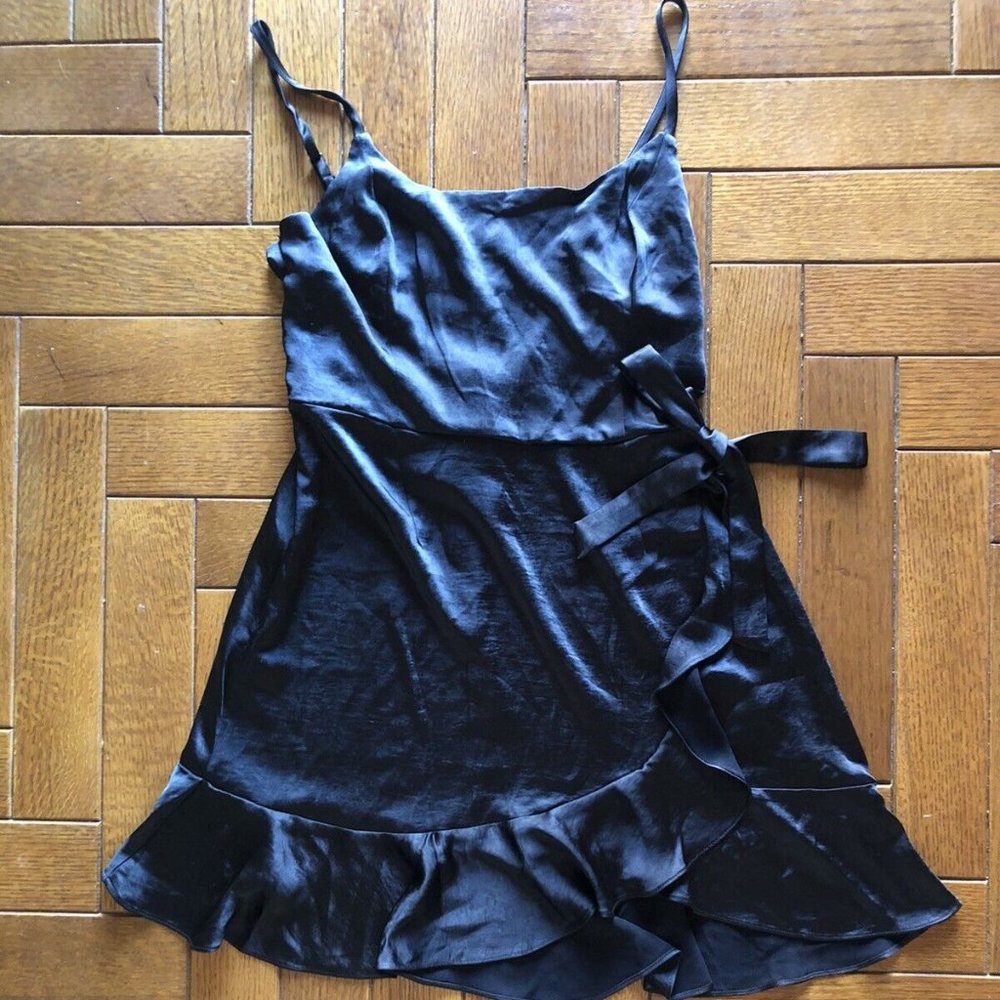 WILD FABLE SATIN LITTLE BLACK DRESS SIZE MEDIUM NEW WITH TAGS
